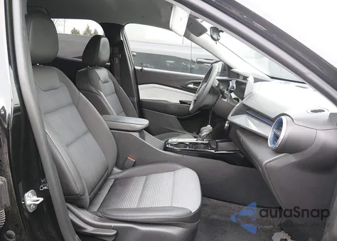 2024 Chevrolet Trax Fwd Lt z USA, uszkodzony, nr VIN KL77LHE27RC197191